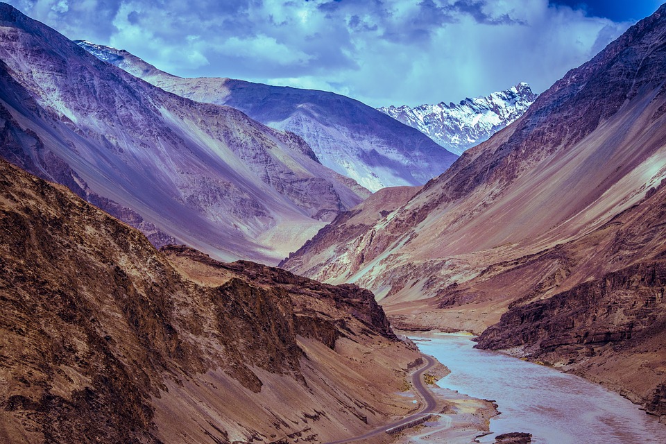 mountains-2691172_960_720